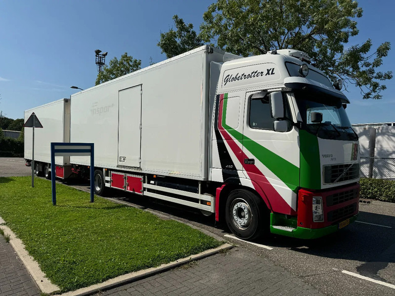 Volvo FH 12.420 4X2 EURO 3+ BURG HANGER + THERMO KING + DHOLLANDIA LIFT - Chladírenský nákladní automobil: obrázek 3 Volvo FH 12.420 4X2 EURO 3+ BURG HANGER + THERMO KING + DHOLLANDIA LIFT - Chladírenský nákladní automobil: obrázek 3