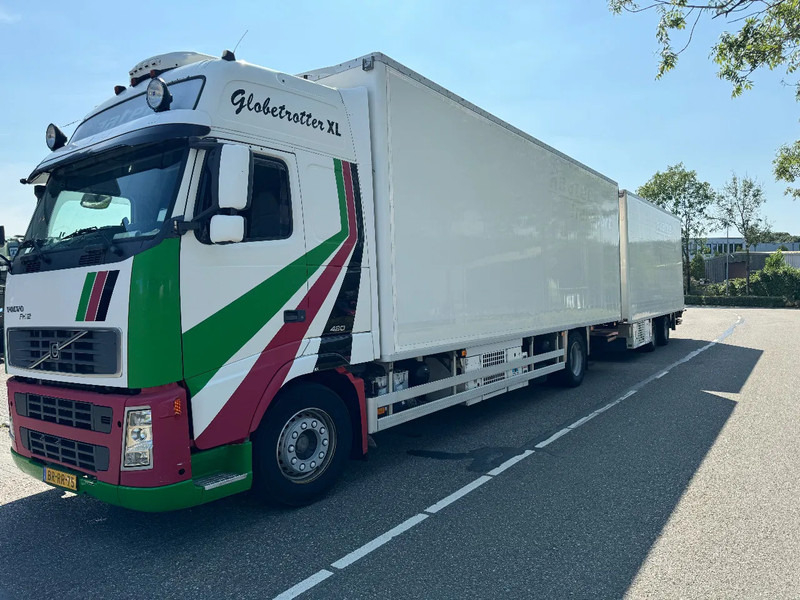 Volvo FH 12.420 4X2 EURO 3+ BURG HANGER + THERMO KING + DHOLLANDIA LIFT - Chladírenský nákladní automobil: obrázek 2 Volvo FH 12.420 4X2 EURO 3+ BURG HANGER + THERMO KING + DHOLLANDIA LIFT - Chladírenský nákladní automobil: obrázek 2