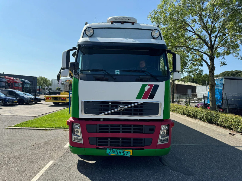 Volvo FH 12.420 6X2 - EURO 3 + HANGER NETAM-FRUEHAUF + THERMOKING + DHOLLANDIA LIFT - Chladírenský nákladní automobil: obrázek 2 Volvo FH 12.420 6X2 - EURO 3 + HANGER NETAM-FRUEHAUF + THERMOKING + DHOLLANDIA LIFT - Chladírenský nákladní automobil: obrázek 2