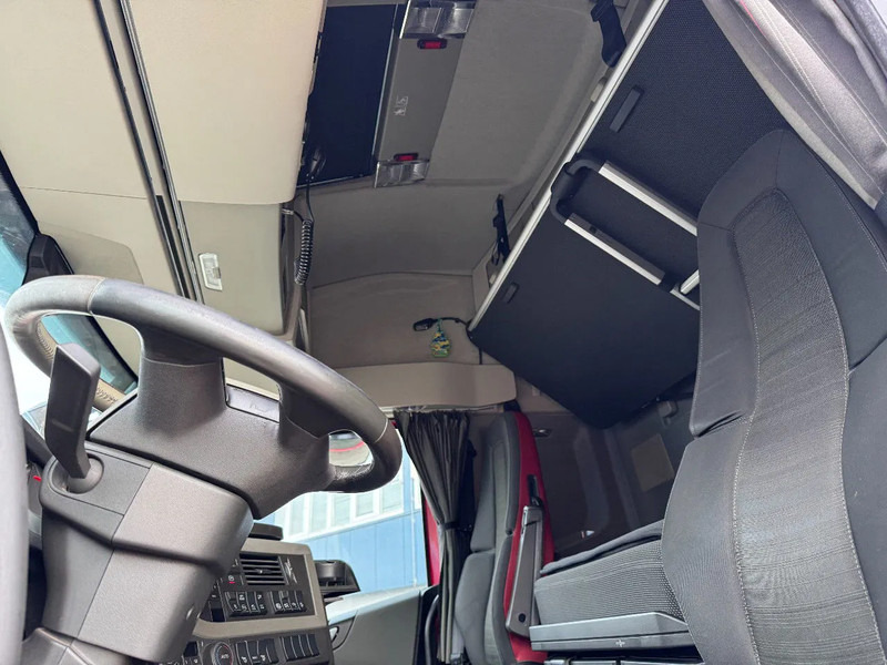 Volvo FH 460 6X2 EURO 6 HMF 1830 + REMOTE CONTROL leasing Volvo FH 460 6X2 EURO 6 HMF 1830 + REMOTE CONTROL: obrázek 13