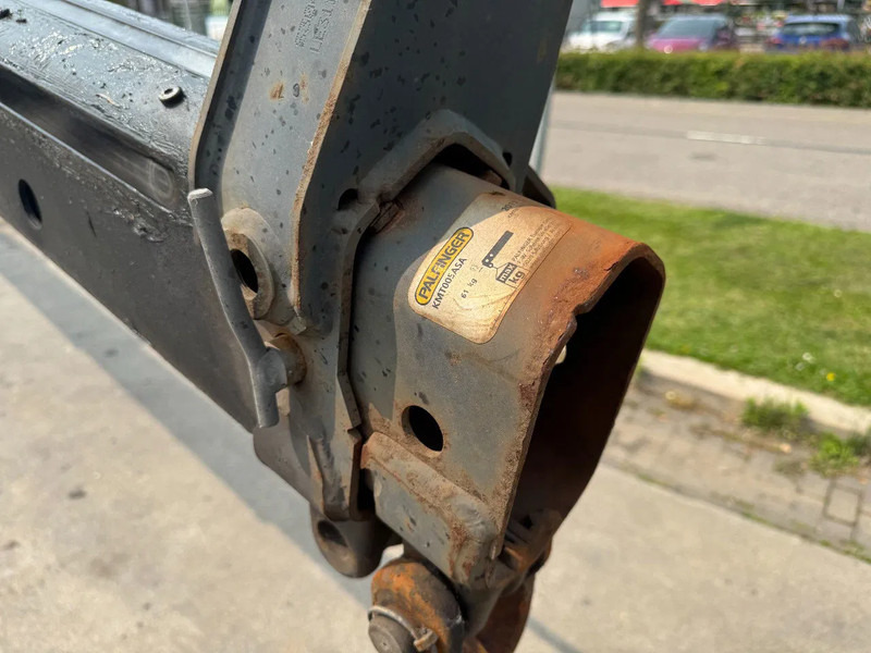 Volvo FH 460 6X2 PALFINGER 2300 + REMOTE CONTROL - Auto s hydraulickou rukou: obrázek 4 Volvo FH 460 6X2 PALFINGER 2300 + REMOTE CONTROL - Auto s hydraulickou rukou: obrázek 4