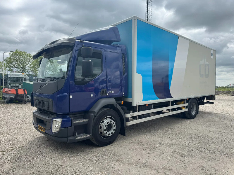 Volvo FL 250 4X2 3 UNITS CARGO LOCK + DHOLLANDIA LIFT TÜV TILL 03-2026 - Skříňový nákladní auto: obrázek 5 Volvo FL 250 4X2 3 UNITS CARGO LOCK + DHOLLANDIA LIFT TÜV TILL 03-2026 - Skříňový nákladní auto: obrázek 5