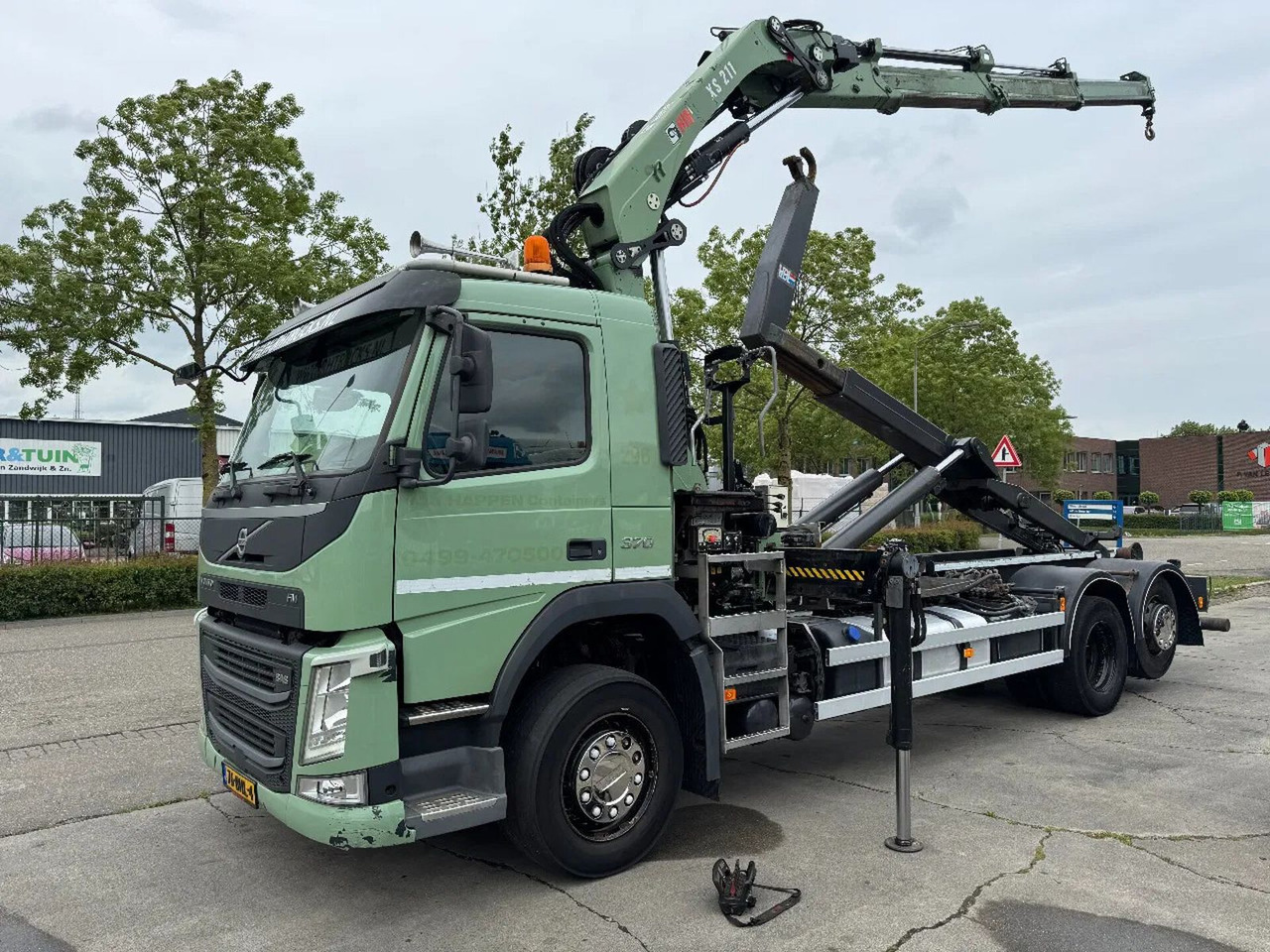 Volvo FM 370 6X2 VDL 21T HOOK + HIAB 211 + REMOTE CONT - Hákový nosič kontejnerů, Auto s hydraulickou rukou: obrázek 1 Volvo FM 370 6X2 VDL 21T HOOK + HIAB 211 + REMOTE CONT - Hákový nosič kontejnerů, Auto s hydraulickou rukou: obrázek 1