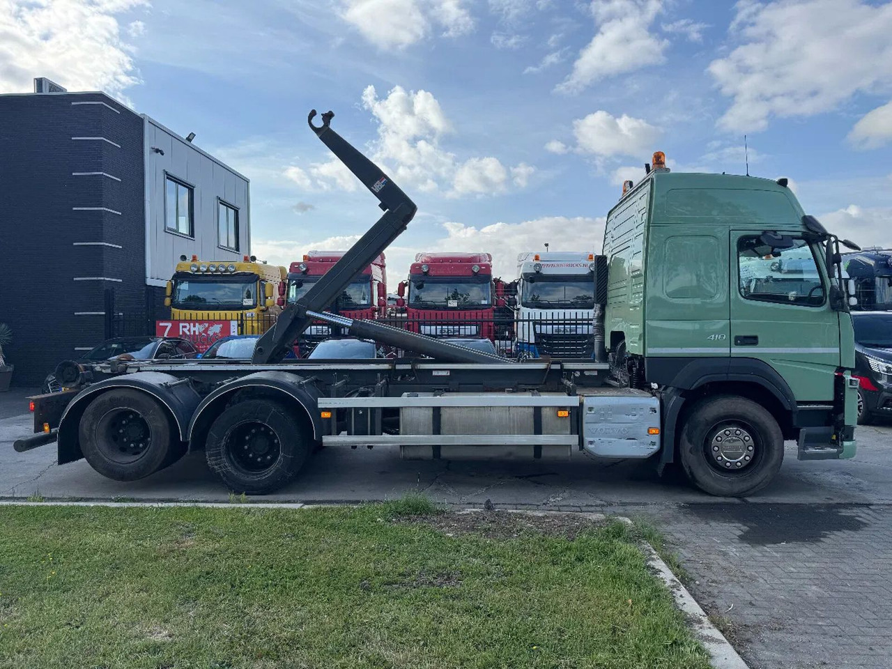 Volvo FM 410 6X2 EURO 6 VDL 21T HOOK - Hákový nosič kontejnerů: obrázek 3 Volvo FM 410 6X2 EURO 6 VDL 21T HOOK - Hákový nosič kontejnerů: obrázek 3