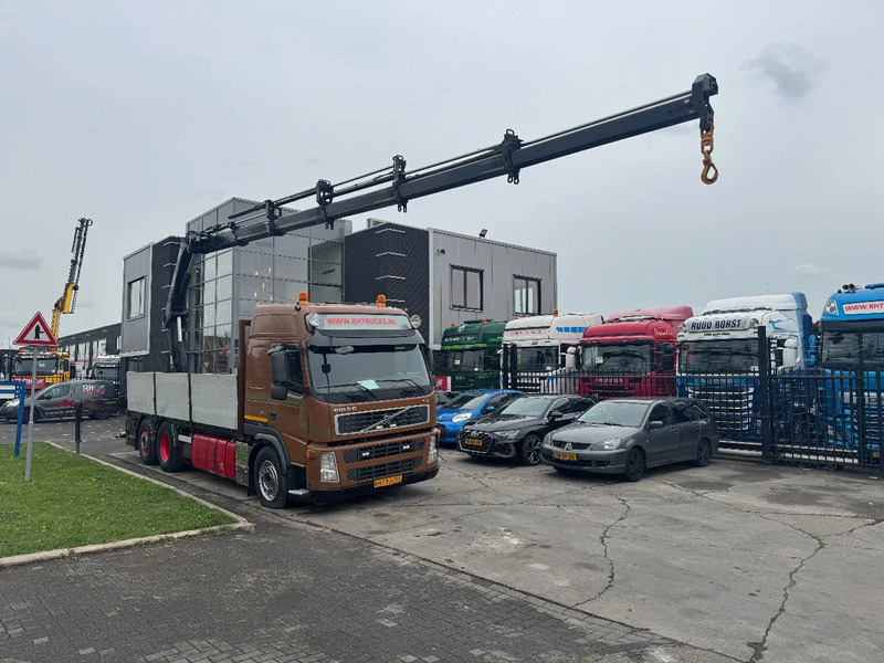 Volvo FM 500 6X2 EURO 5 HIAB 211 EP5 + REMOTE CONTROL - Auto s hydraulickou rukou: obrázek 1 Volvo FM 500 6X2 EURO 5 HIAB 211 EP5 + REMOTE CONTROL - Auto s hydraulickou rukou: obrázek 1