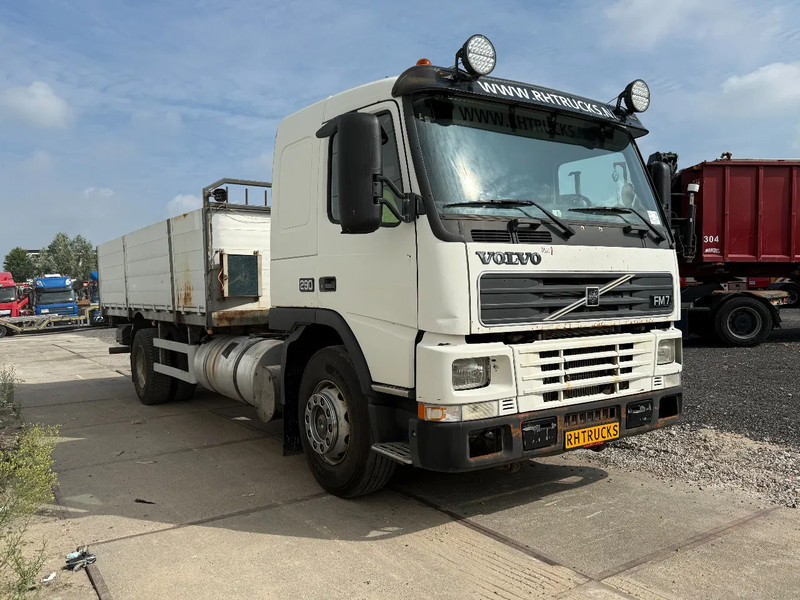 Volvo FM 7.290 4X2 - EURO 2 + MANUAL GEARBOX - Nákladní automobil valníkový/ Plošinový: obrázek 3 Volvo FM 7.290 4X2 - EURO 2 + MANUAL GEARBOX - Nákladní automobil valníkový/ Plošinový: obrázek 3