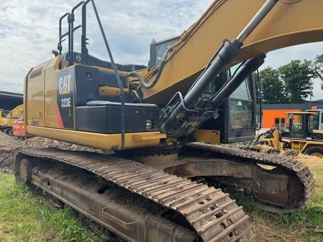 CAT 323 E - Pásové rýpadlo: obrázek 3 CAT 323 E - Pásové rýpadlo: obrázek 3