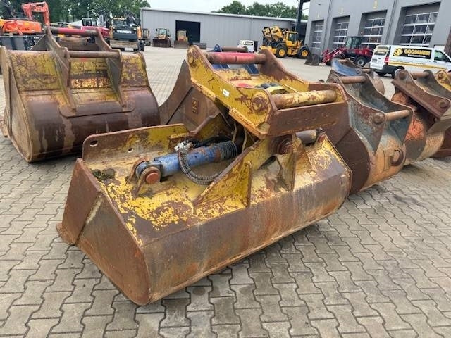 Grabenräumer schwenkbar auf OQ 70/55 - Lžíce pro Stavební technika: obrázek 1 Grabenräumer schwenkbar auf OQ 70/55 - Lžíce pro Stavební technika: obrázek 1