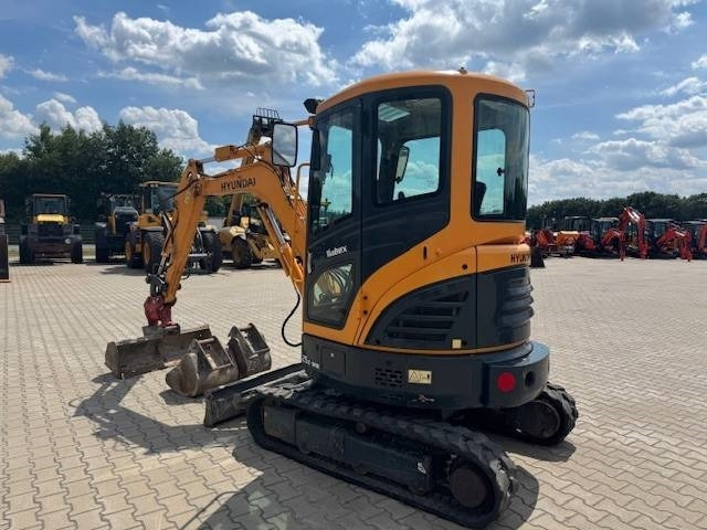 HYUNDAI R25Z-9 AK - Mini rýpadlo: obrázek 2 HYUNDAI R25Z-9 AK - Mini rýpadlo: obrázek 2