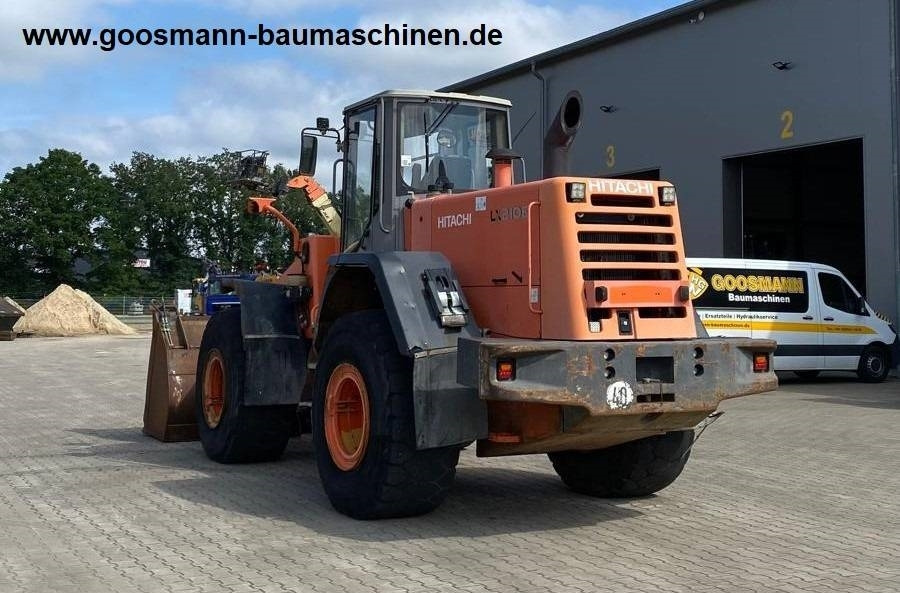 Hitachi LX 210 E - Kolový nakladač: obrázek 5 Hitachi LX 210 E - Kolový nakladač: obrázek 5