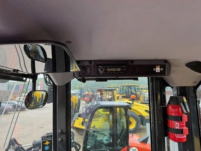 Komatsu WA 320 - Kolový nakladač: obrázek 3 Komatsu WA 320 - Kolový nakladač: obrázek 3