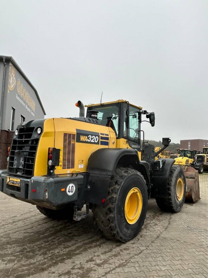 Komatsu WA 320 - Kolový nakladač: obrázek 2 Komatsu WA 320 - Kolový nakladač: obrázek 2