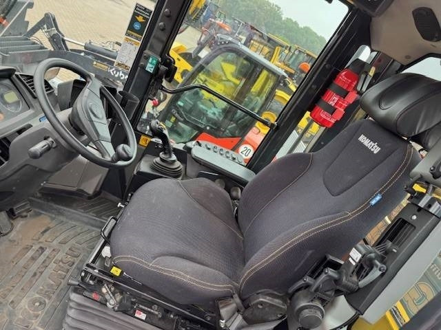Komatsu WA 320 - Kolový nakladač: obrázek 5 Komatsu WA 320 - Kolový nakladač: obrázek 5