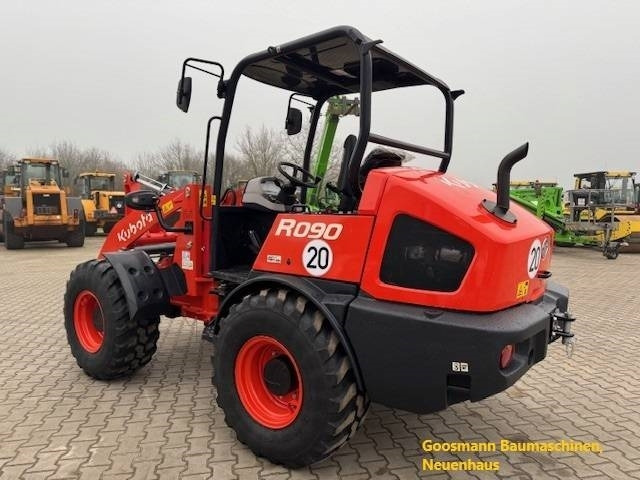Kubota R 090 - Kolový nakladač: obrázek 1 Kubota R 090 - Kolový nakladač: obrázek 1
