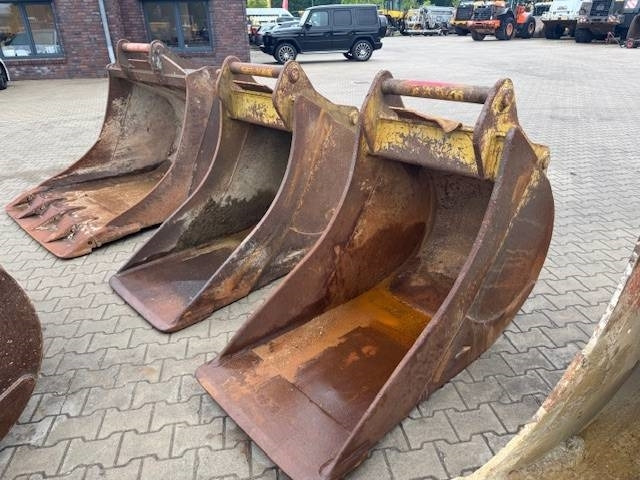 Tiefenlöffel auf OQ 70/55 mehrfach vorhanden - Lžíce na bagr: obrázek 1 Tiefenlöffel auf OQ 70/55 mehrfach vorhanden - Lžíce na bagr: obrázek 1