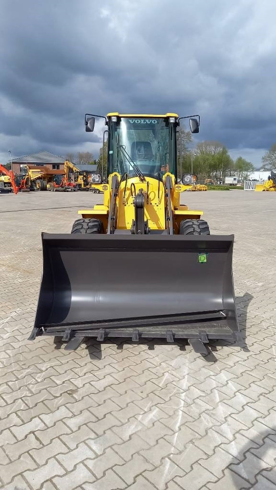 Volvo L 30 G - Kolový nakladač: obrázek 2 Volvo L 30 G - Kolový nakladač: obrázek 2