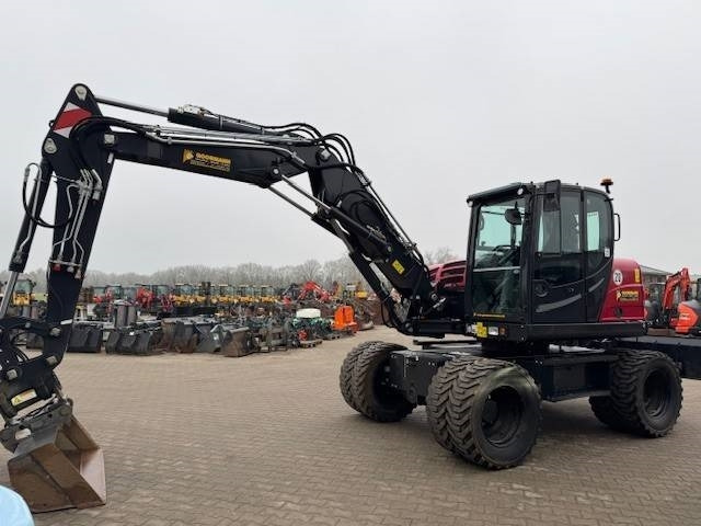 Yanmar B 110 W - Kolesové rýpadlo: obrázek 1 Yanmar B 110 W - Kolesové rýpadlo: obrázek 1