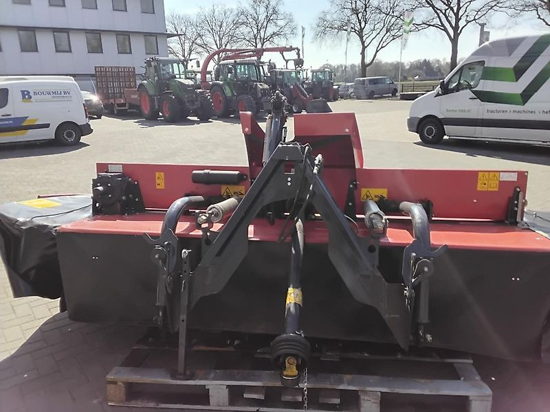 Vicon Maaicombinatie: Frontmaaier 332 F / Achtermaaier 340 Extra express - Žací stroj: obrázek 4 Vicon Maaicombinatie: Frontmaaier 332 F / Achtermaaier 340 Extra express - Žací stroj: obrázek 4
