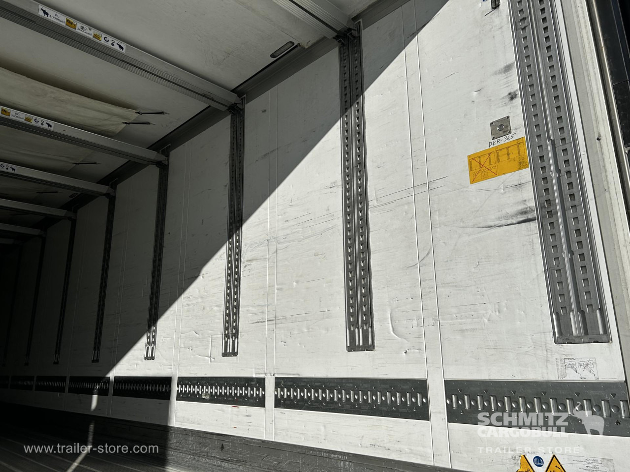 SCHMITZ Reefer Multitemp - Izotermický návěs: obrázek 3 SCHMITZ Reefer Multitemp - Izotermický návěs: obrázek 3