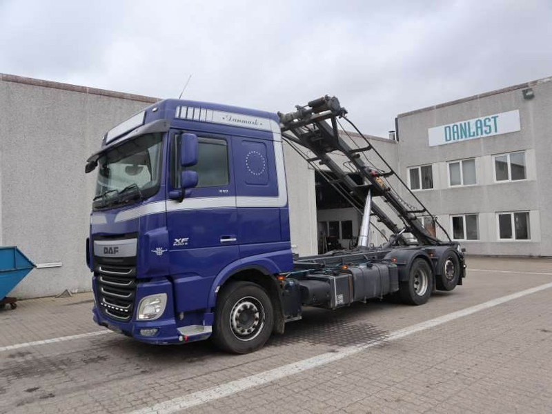 DAF XF 510 FAN EURO 6 - Nákladní auto - kabelový systém: obrázek 5 DAF XF 510 FAN EURO 6 - Nákladní auto - kabelový systém: obrázek 5