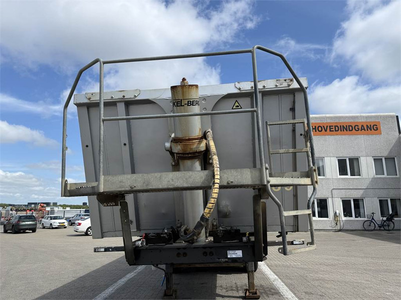 KEL-BERG Tipper/Kipper/Tiptrailer - Sklápěcí návěs: obrázek 2 KEL-BERG Tipper/Kipper/Tiptrailer - Sklápěcí návěs: obrázek 2