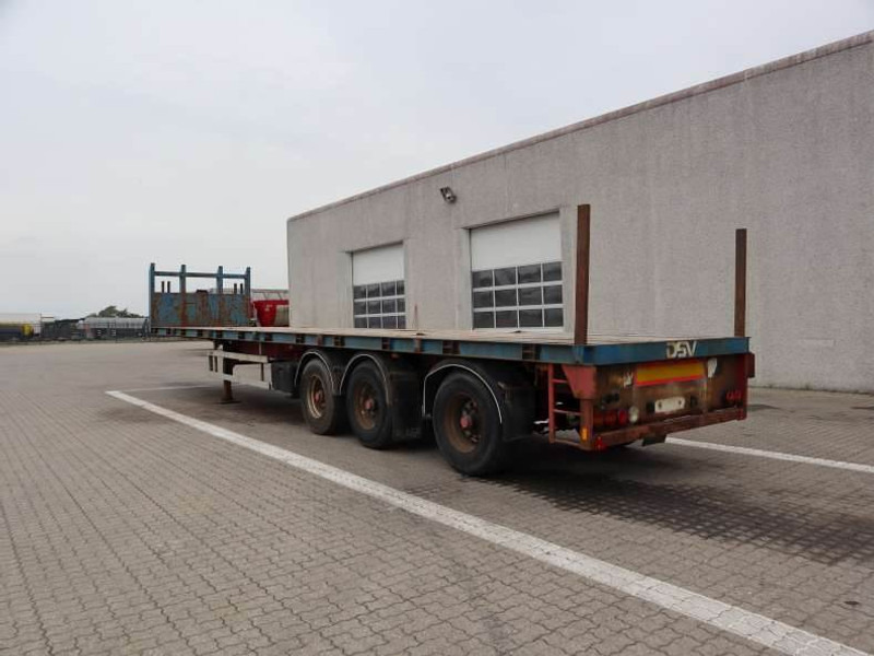 LAG Flatbed/Flachbettauflieger/Ladtrailer - Návěs valník/ Plato: obrázek 4 LAG Flatbed/Flachbettauflieger/Ladtrailer - Návěs valník/ Plato: obrázek 4