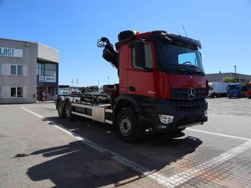 Mercedes-Benz Arocs 2643 euro 6 - Nákladní auto - kabelový systém: obrázek 3 Mercedes-Benz Arocs 2643 euro 6 - Nákladní auto - kabelový systém: obrázek 3