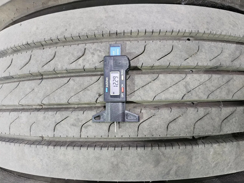 DUNLOP 275/70R22.5 - 12mm profile - Pneumatiky pro Nákladní auto: obrázek 4 DUNLOP 275/70R22.5 - 12mm profile - Pneumatiky pro Nákladní auto: obrázek 4