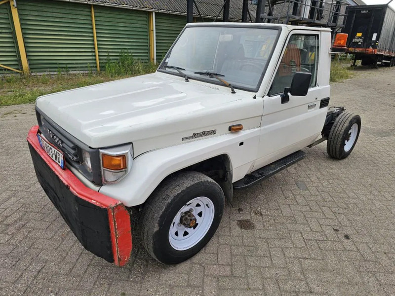 Toyota Land Cruiser LB71MOD - Dodávka: obrázek 1 Toyota Land Cruiser LB71MOD - Dodávka: obrázek 1