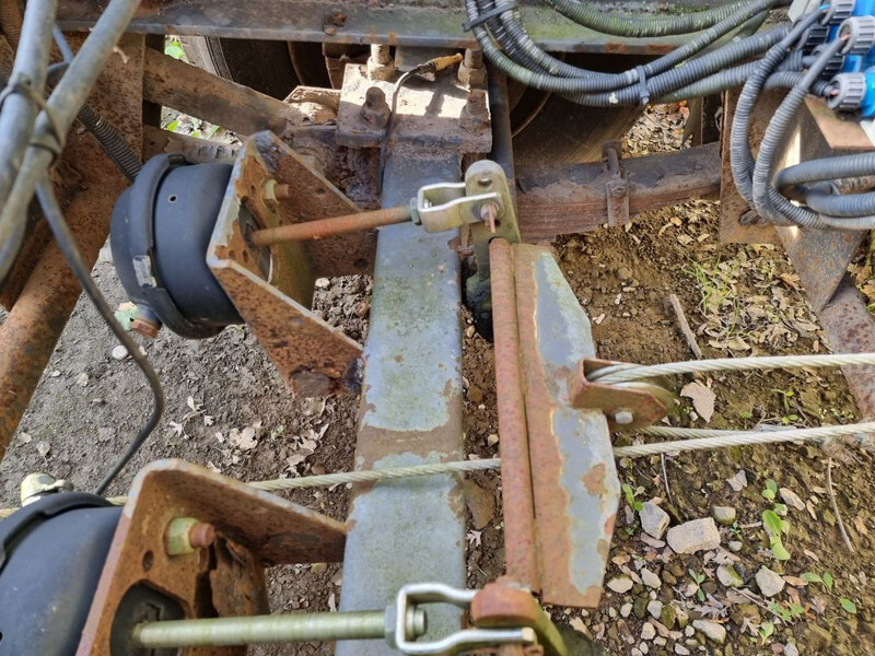 Giant 17.5 Inch - 10 Bolts - Náprava a díly pro Nákladní auto: obrázek 3 Giant 17.5 Inch - 10 Bolts - Náprava a díly pro Nákladní auto: obrázek 3