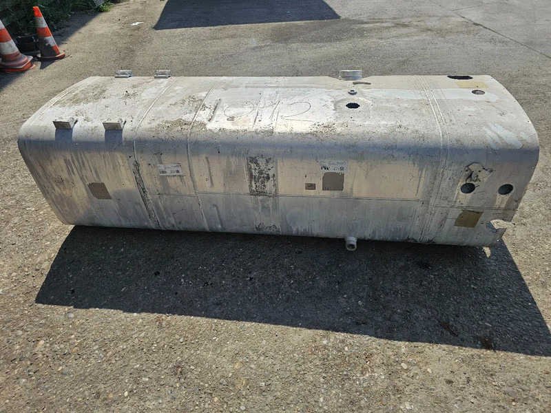 Palivová nádrž pro Nákladní auto MAN Brandstoftank 595 Liter - L197 B70 H58 - Onderdeel nr. 81.122015733: obrázek 6