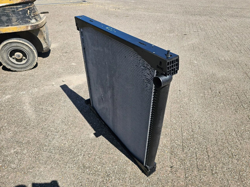 Nissens Scania 10570465 - Cooling Radiator- 64069A - Chladič: obrázek 4 Nissens Scania 10570465 - Cooling Radiator- 64069A - Chladič: obrázek 4