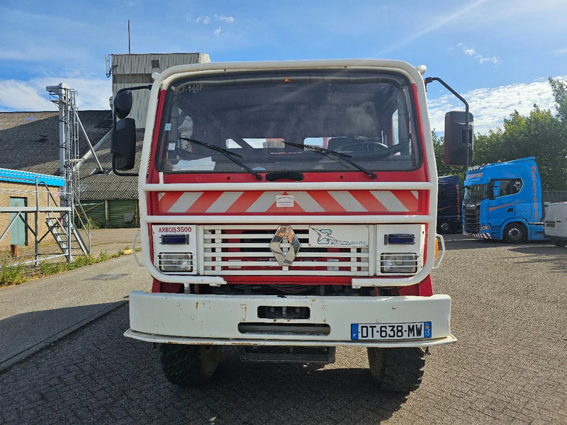 Renault Midliner 210 40BCA230 - Hasičský vůz: obrázek 2 Renault Midliner 210 40BCA230 - Hasičský vůz: obrázek 2