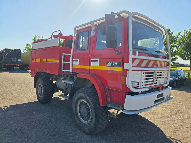 Renault Midliner 210 M210 - Hasičský vůz: obrázek 3 Renault Midliner 210 M210 - Hasičský vůz: obrázek 3
