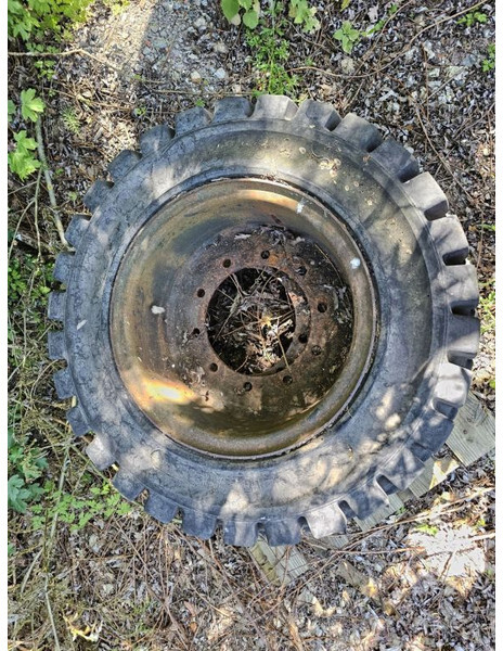 SOLIDE 8.25-20 - Pneumatiky: obrázek 3 SOLIDE 8.25-20 - Pneumatiky: obrázek 3