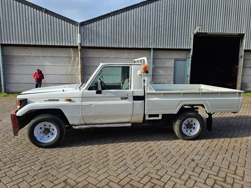 Pick-up Toyota Land Cruiser LB71MOD: obrázek 9