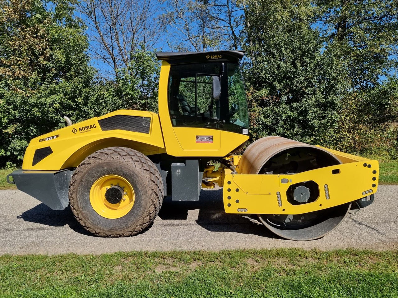 BOMAG BW 213 D-5 PL - Válec: obrázek 2 BOMAG BW 213 D-5 PL - Válec: obrázek 2