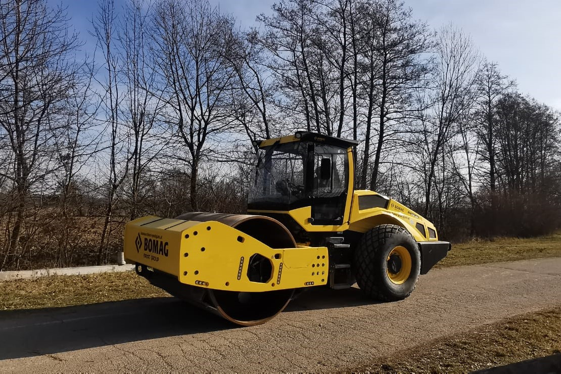 BOMAG BW 219 D-5 - Válec: obrázek 3 BOMAG BW 219 D-5 - Válec: obrázek 3