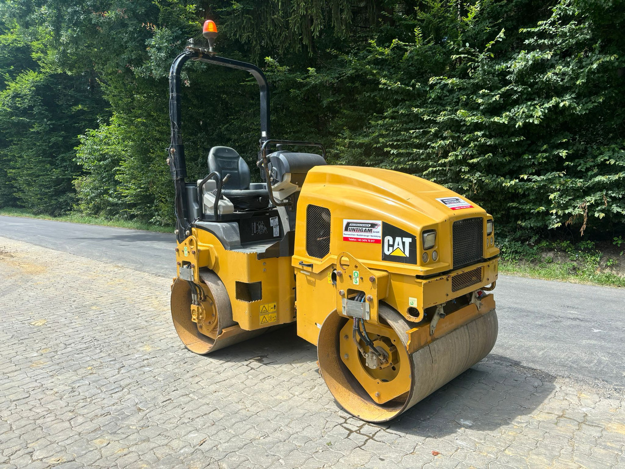 CATERPILLAR CB 4 B - Mini válec: obrázek 4 CATERPILLAR CB 4 B - Mini válec: obrázek 4