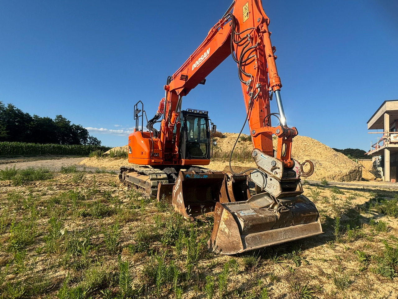 DOOSAN DX 140 LCR-3 - Pásové rýpadlo: obrázek 3 DOOSAN DX 140 LCR-3 - Pásové rýpadlo: obrázek 3