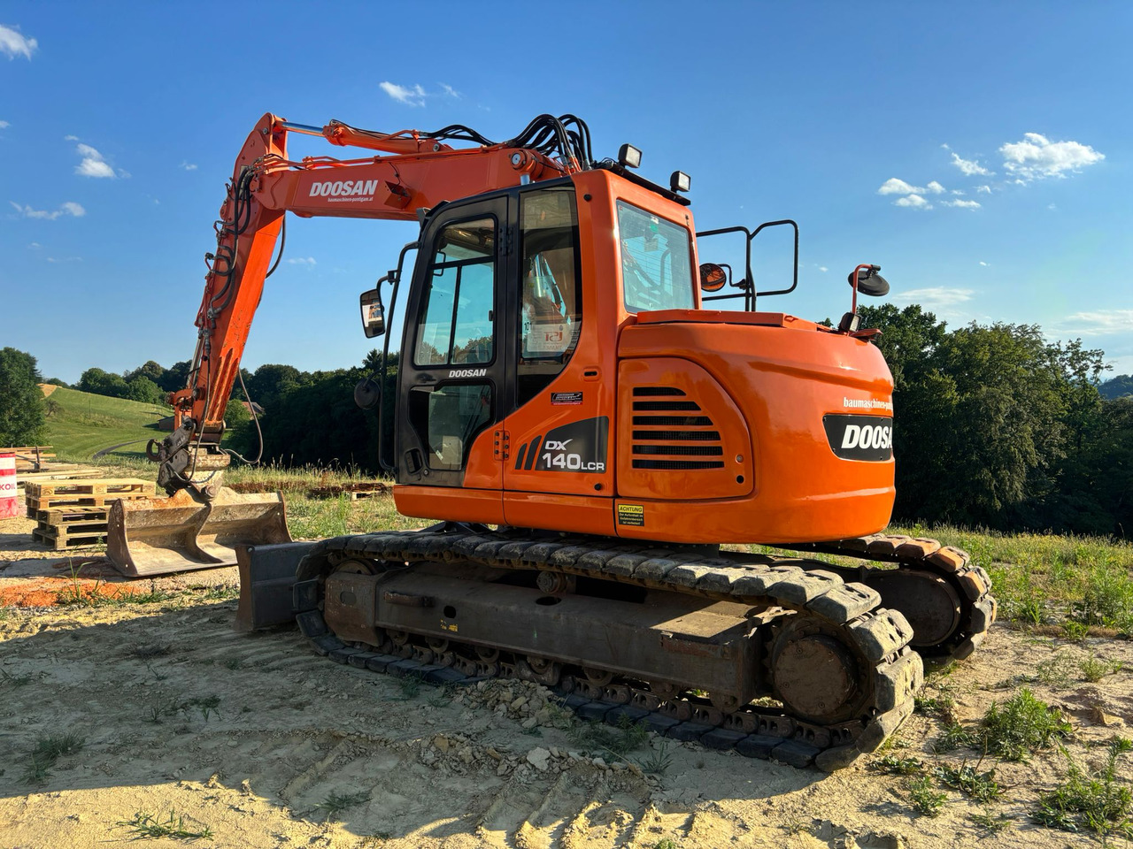 DOOSAN DX 140 LCR-3 - Pásové rýpadlo: obrázek 5 DOOSAN DX 140 LCR-3 - Pásové rýpadlo: obrázek 5