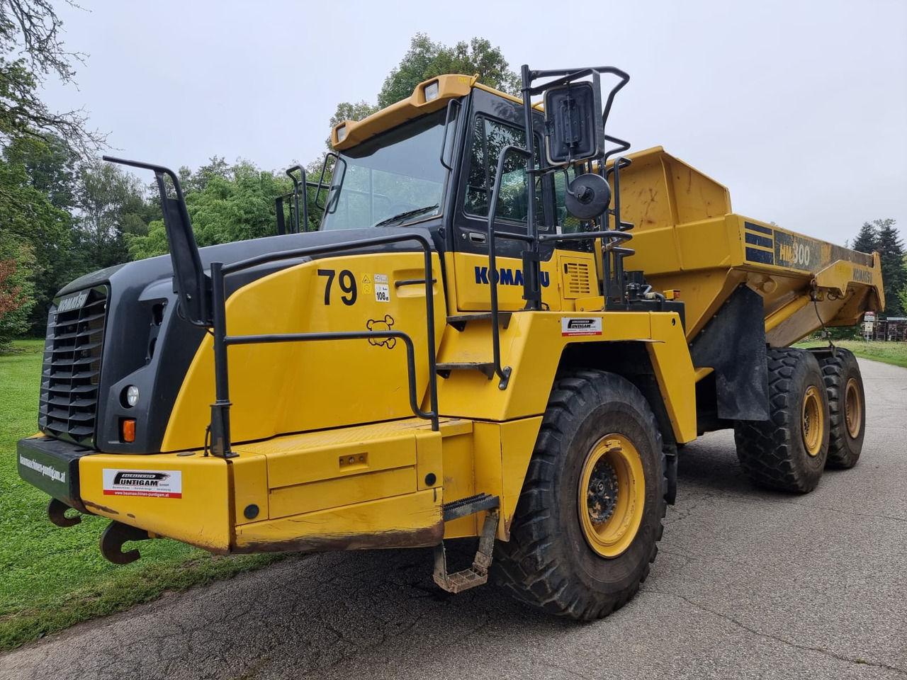 KOMATSU HM 300-5EO - Pevný dempr: obrázek 3 KOMATSU HM 300-5EO - Pevný dempr: obrázek 3