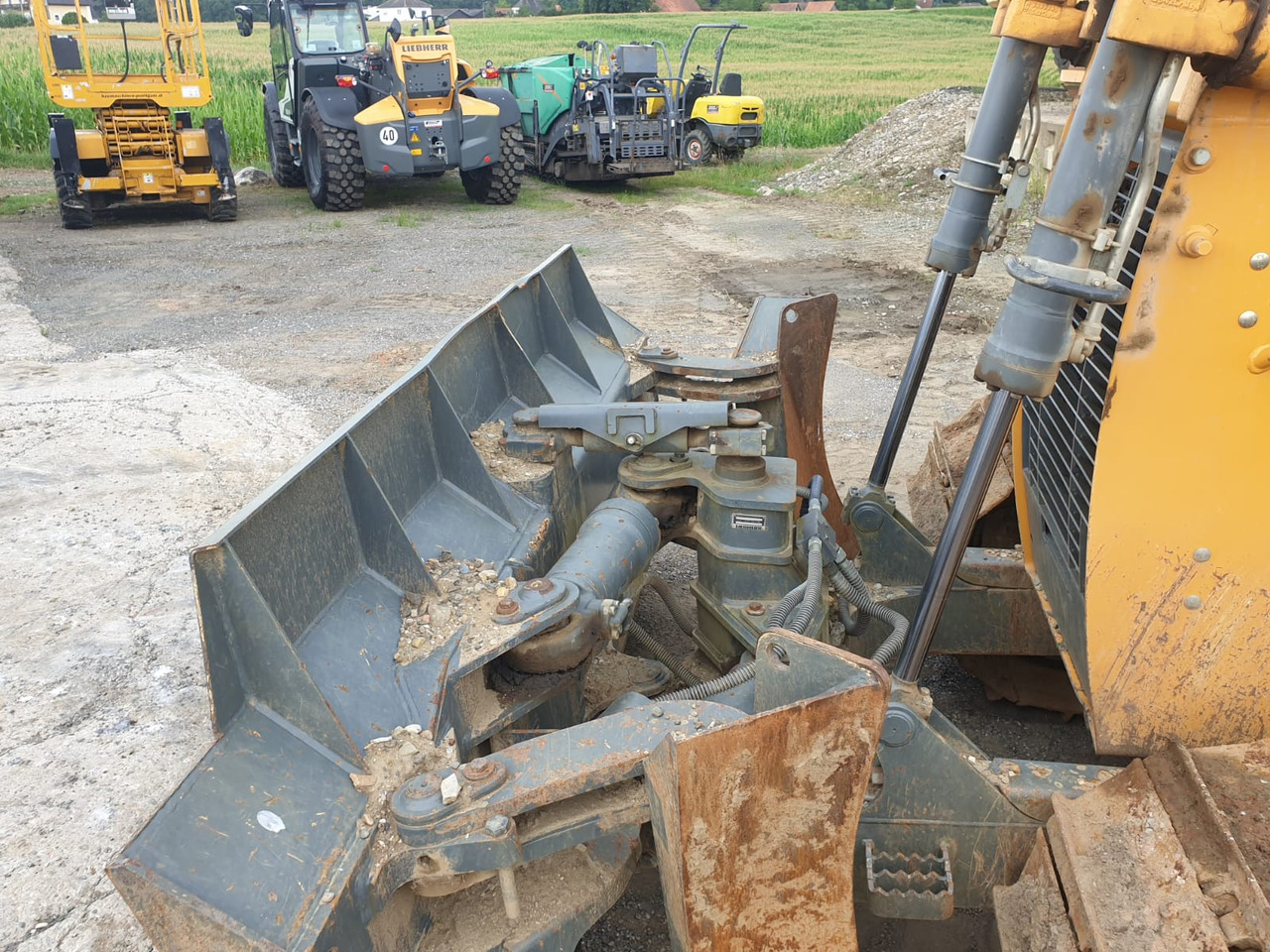 Buldozer LIEBHERR PR 726 LGP: obrázek 9