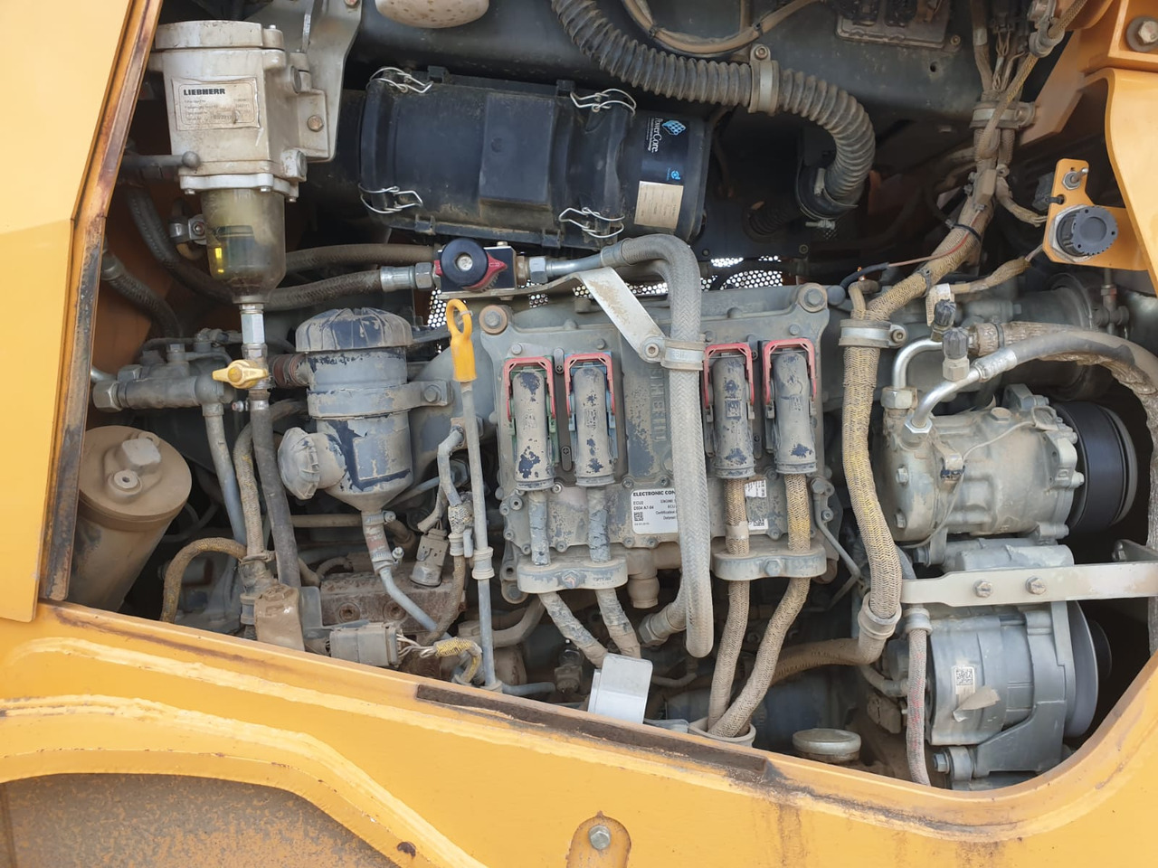 Buldozer LIEBHERR PR 726 LGP: obrázek 11