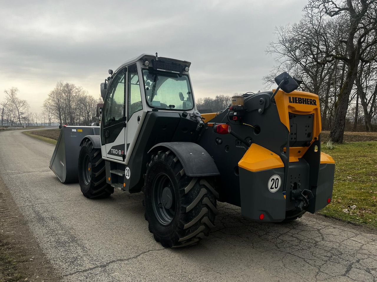 LIEBHERR T 60-9s - Teleskopický kolový nakladač: obrázek 5 LIEBHERR T 60-9s - Teleskopický kolový nakladač: obrázek 5