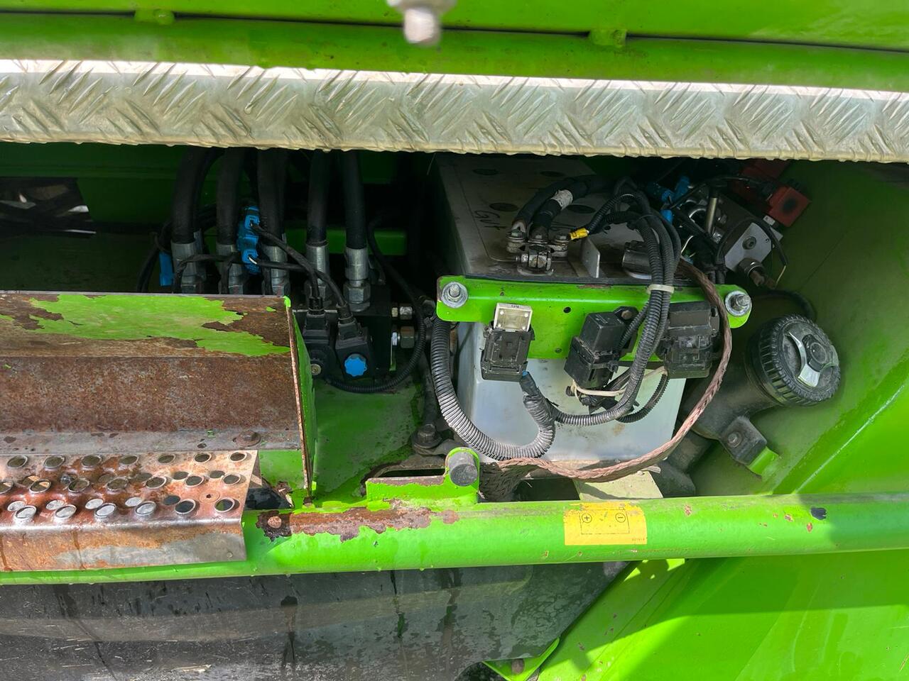 Teleskopický manipulátor MERLO Roto 38.16: obrázek 9 Teleskopický manipulátor MERLO Roto 38.16: obrázek 9