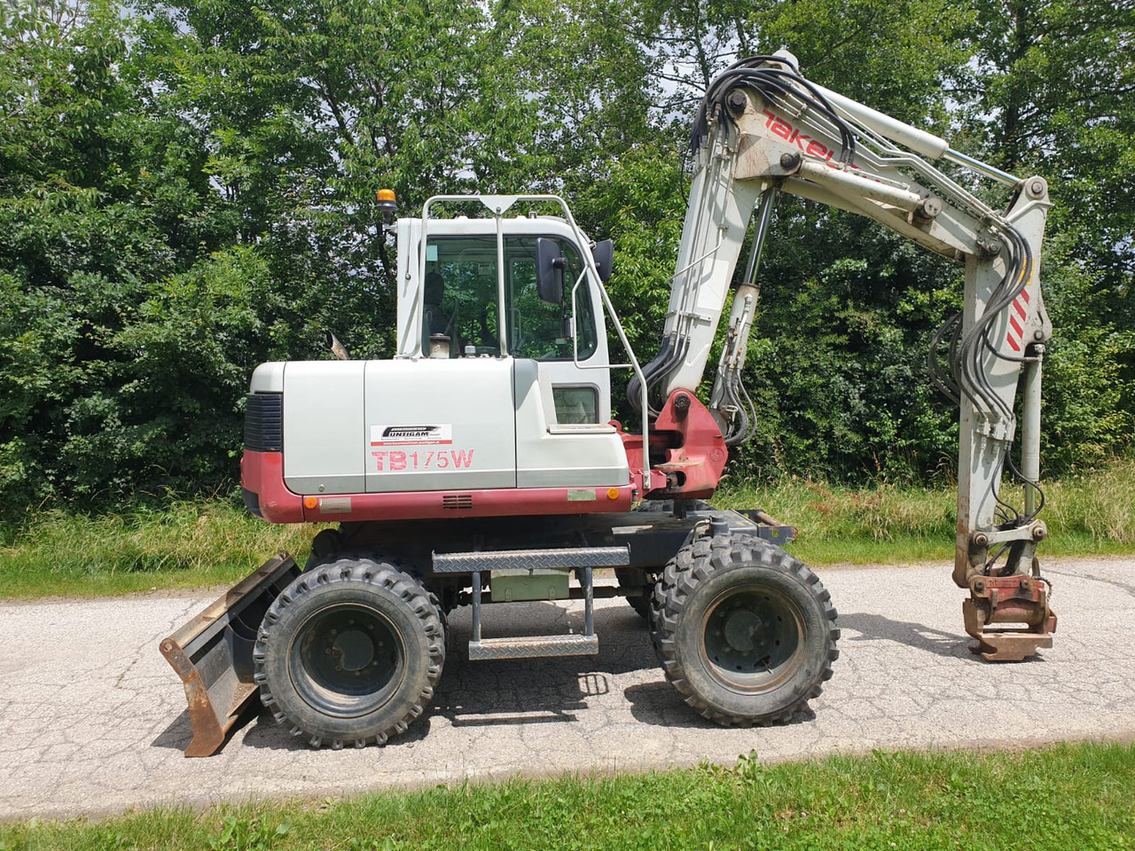TAKEUCHI TB 175W - Kolesové rýpadlo: obrázek 2 TAKEUCHI TB 175W - Kolesové rýpadlo: obrázek 2