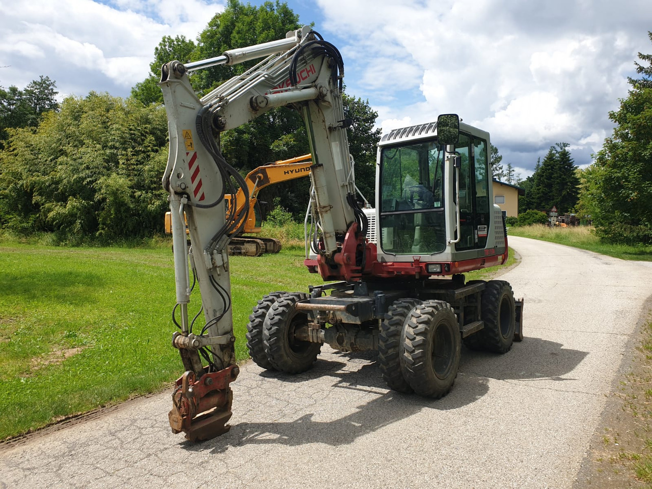 TAKEUCHI TB 175W - Kolesové rýpadlo: obrázek 3 TAKEUCHI TB 175W - Kolesové rýpadlo: obrázek 3