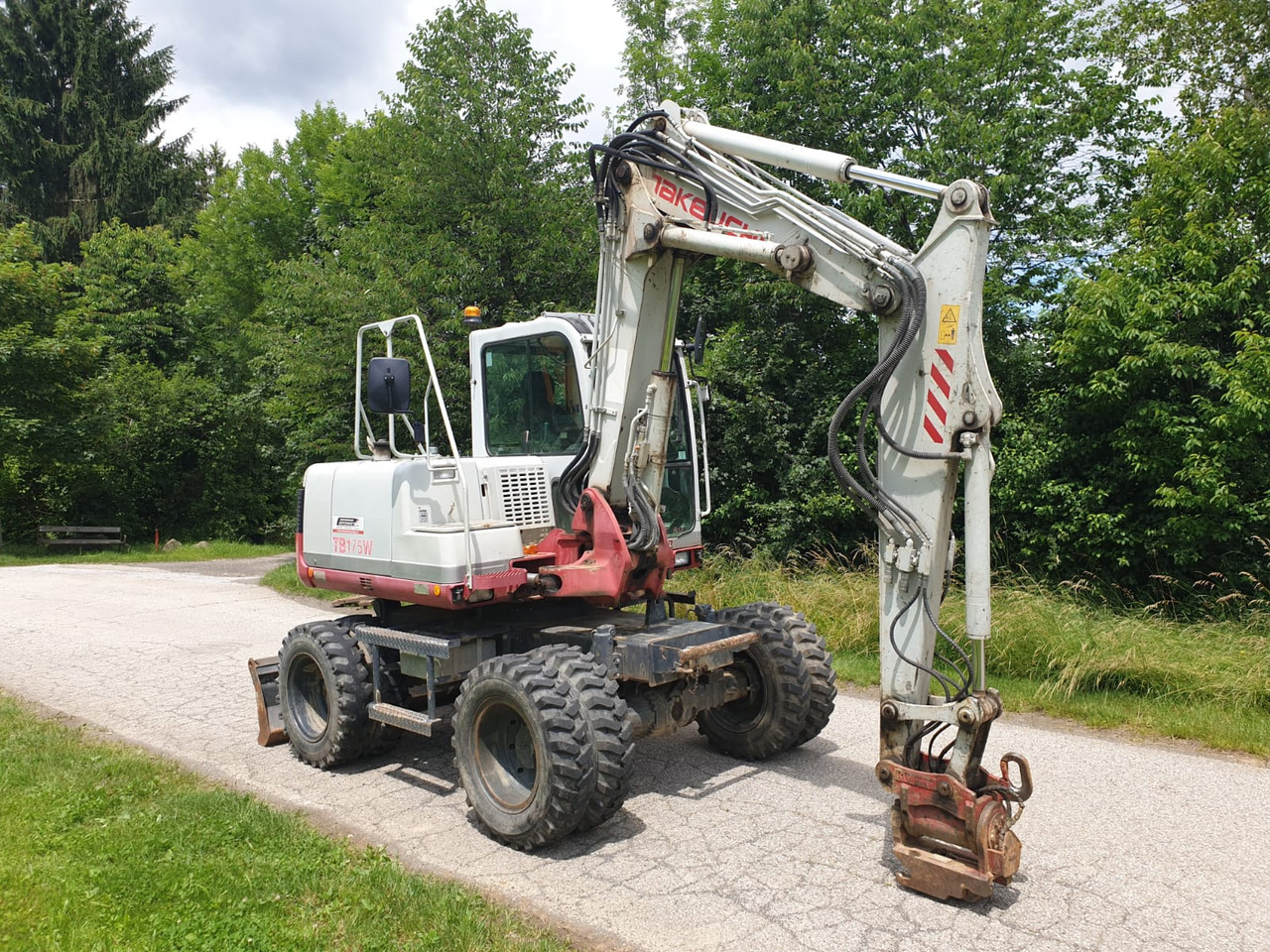 TAKEUCHI TB 175W - Kolesové rýpadlo: obrázek 4 TAKEUCHI TB 175W - Kolesové rýpadlo: obrázek 4