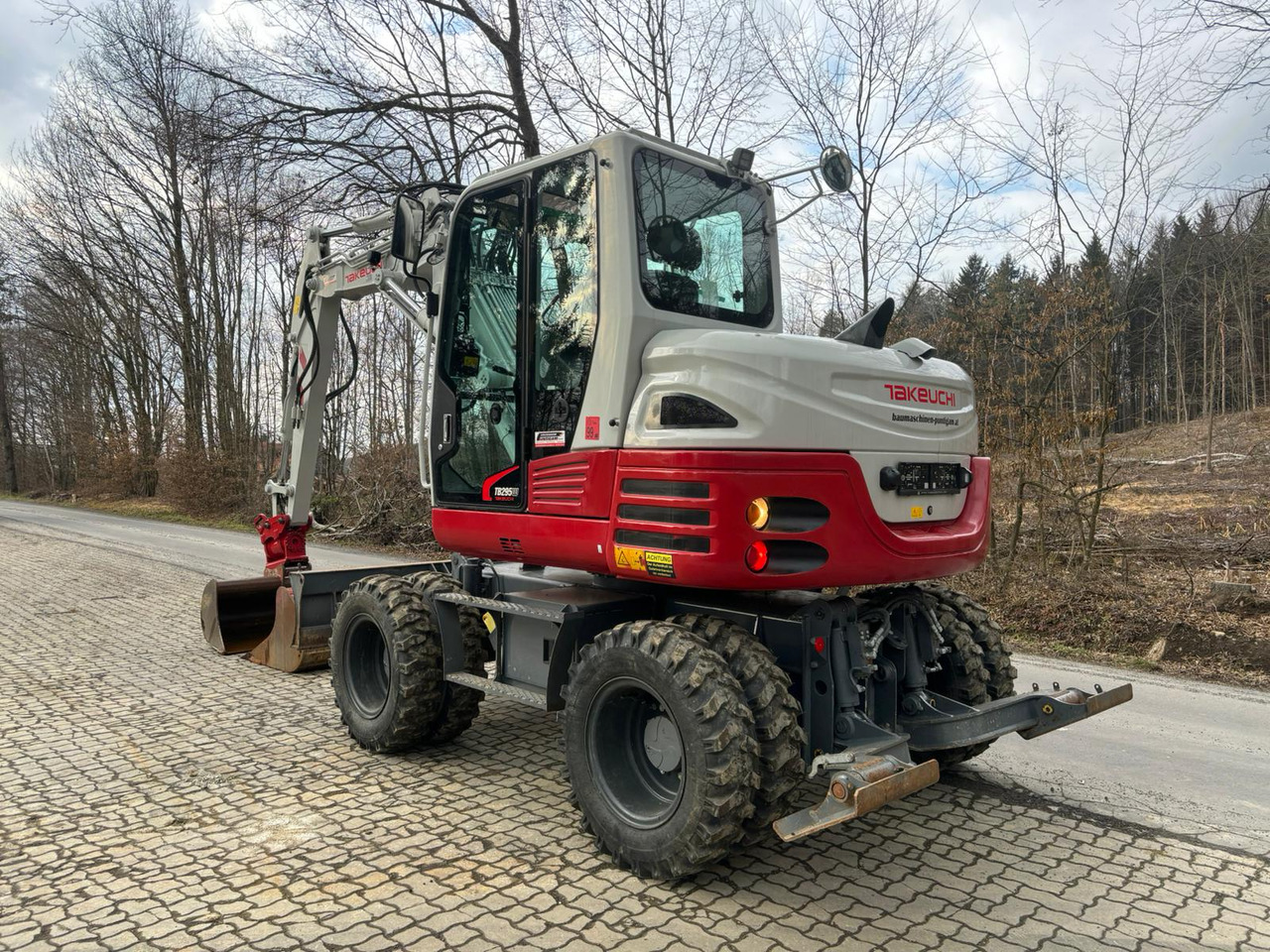TAKEUCHI TB 295 W - Kolesové rýpadlo: obrázek 5 TAKEUCHI TB 295 W - Kolesové rýpadlo: obrázek 5